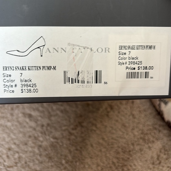 Ann Taylor heels - Picture 5 of 5